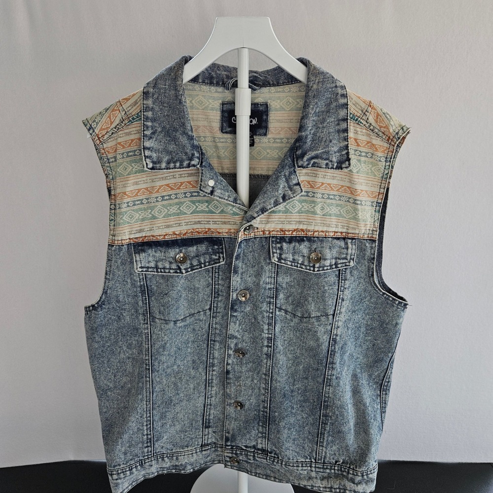 Carbon Acid Wash Denim Vest Southwestern Geometric Yoke Festival‎ Blue XL